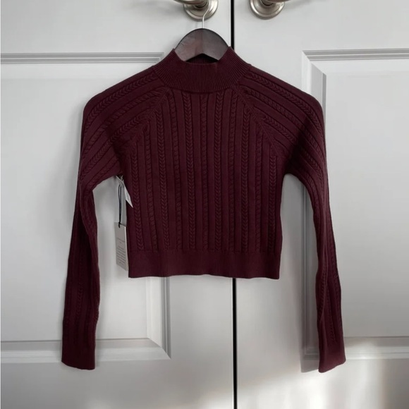 Aritzia Sunday Best Sweater - Picture 3 of 9